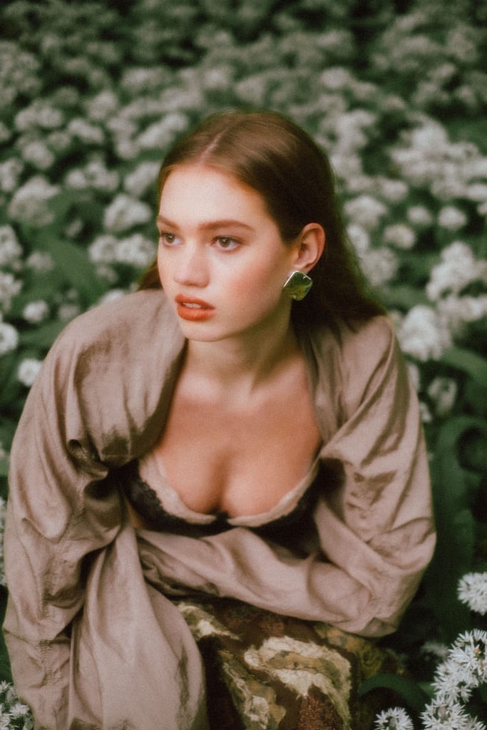 Female model Juliet based in Amsterdam available for bookings at KKH Management