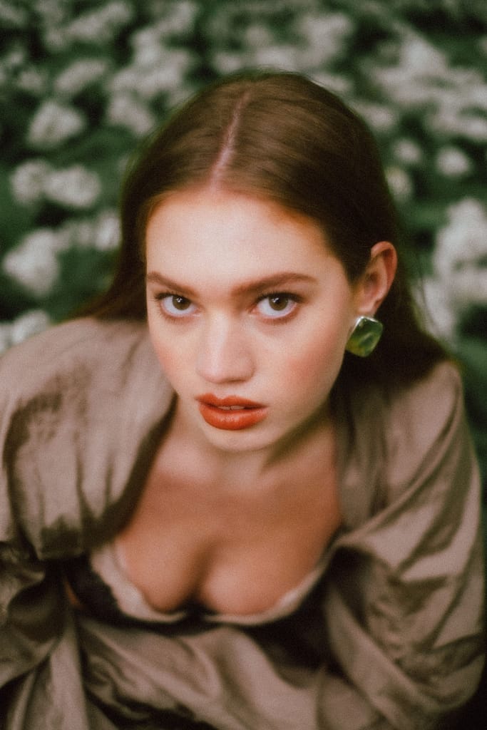 Female model Juliet based in Amsterdam available for bookings at KKH Management