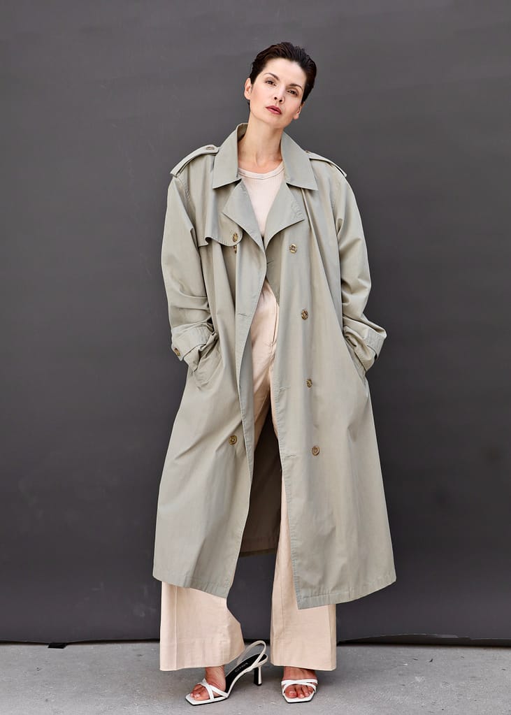 Female model Leontine based in The Netherlands available for bookings at KKH Management