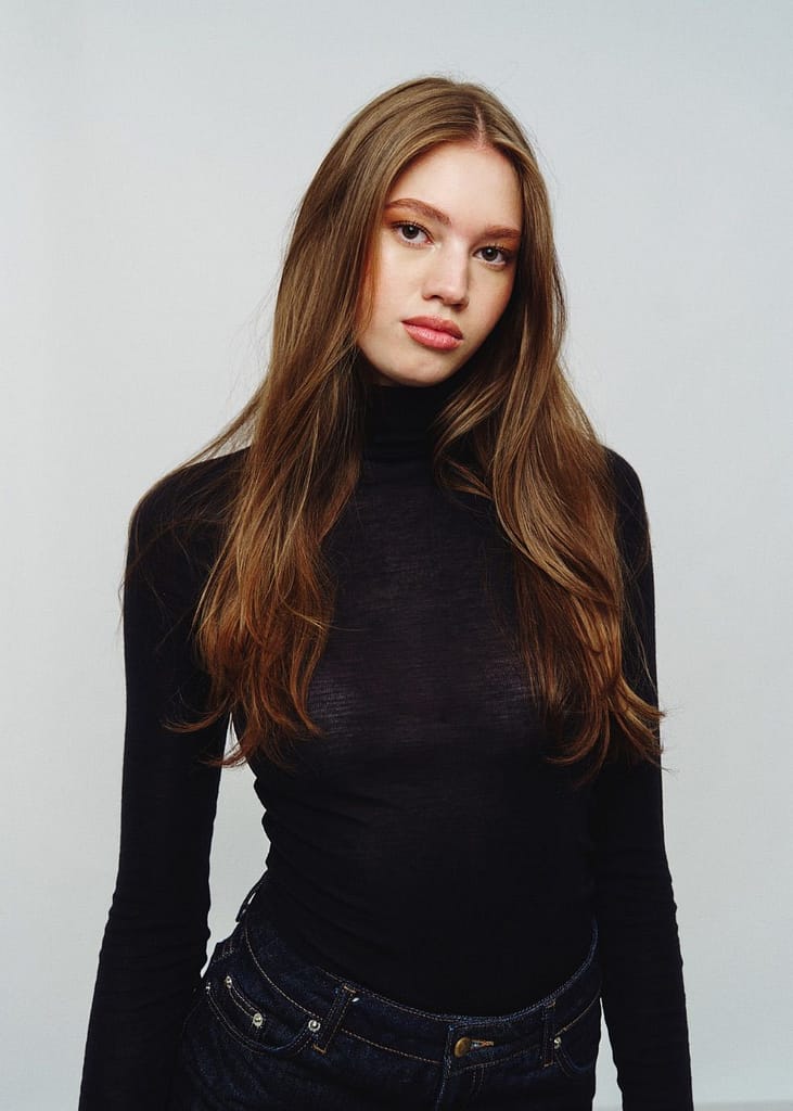 Female model Juliet based in Amsterdam available for bookings at KKH Management