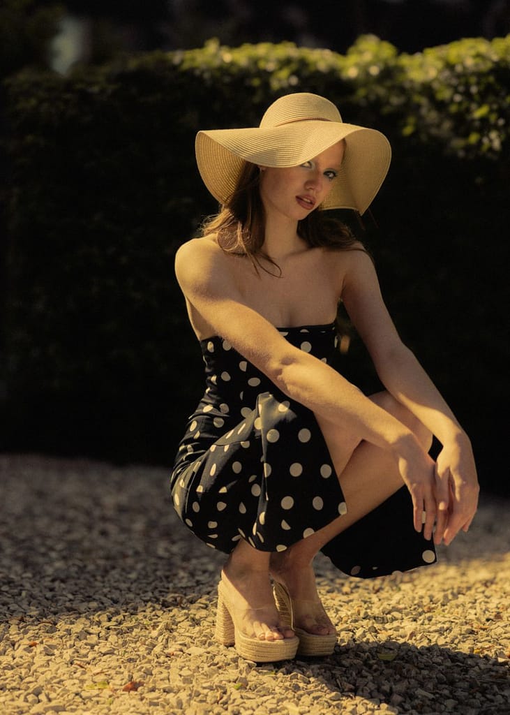 Female model Juliet based in Amsterdam available for bookings at KKH Management