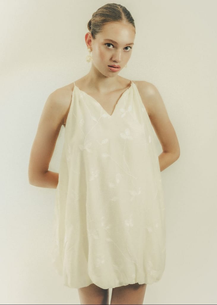 Female model Juliet based in Amsterdam available for bookings at KKH Management