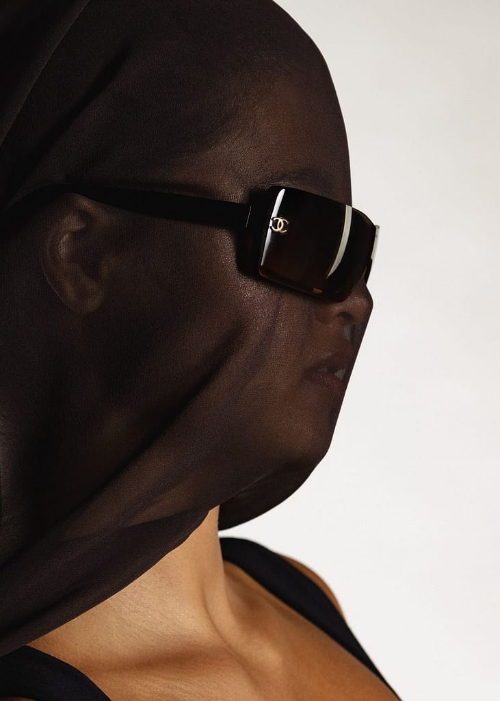 Female model Ella based in The Netherlands available for bookings at KKH Management