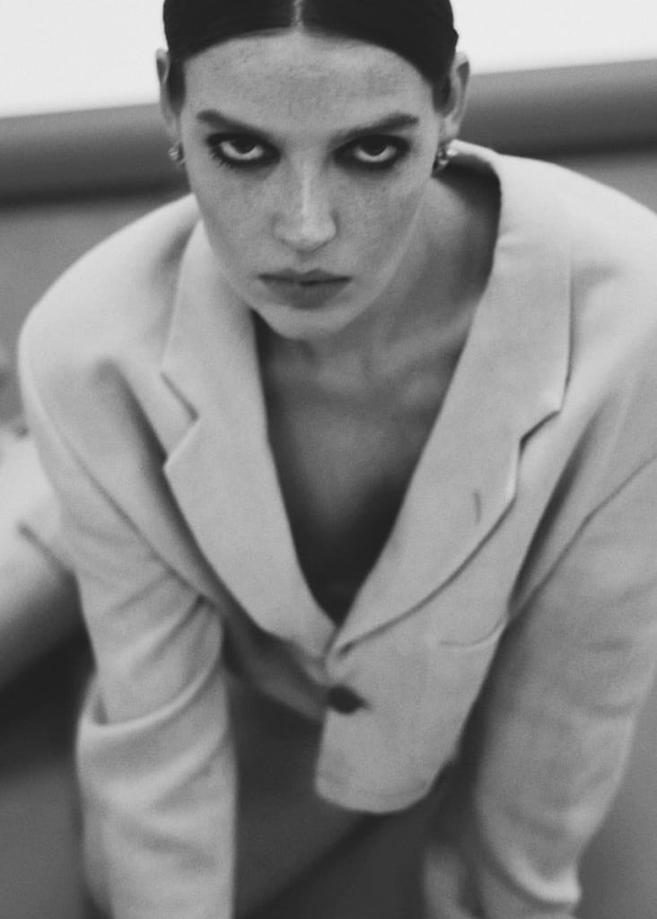 Female model Ursula based in Amsterdam available for bookings at KKH Management