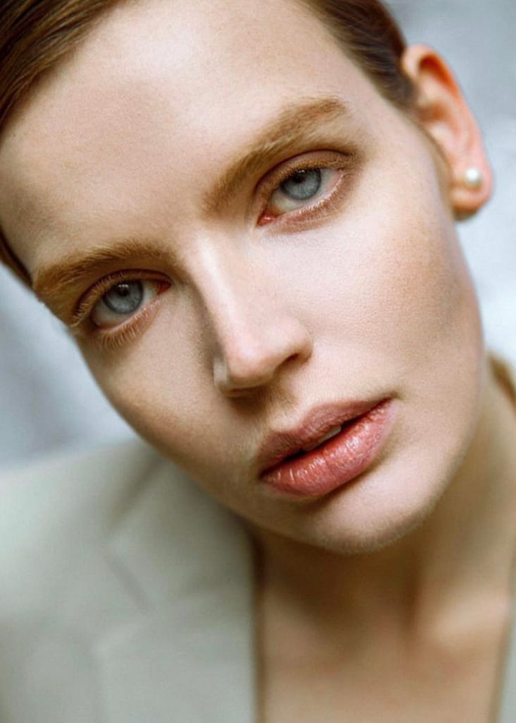 Female model Ursula based in Amsterdam available for bookings at KKH Management